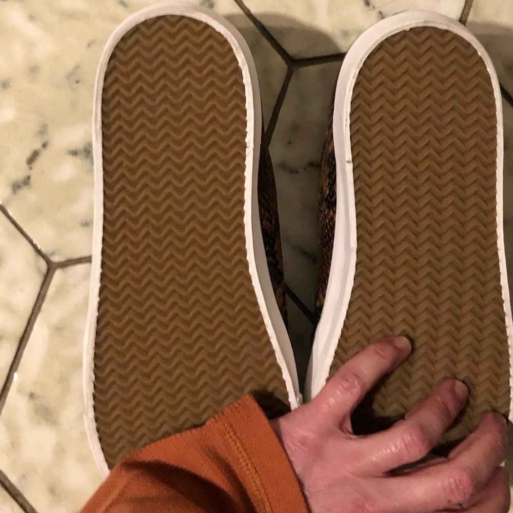 NWOT Rag & Bone sneakers - Picture 6 of 7